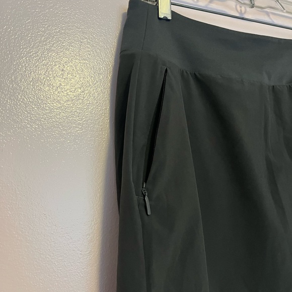 Athleta Soho Skort - Picture 5 of 9